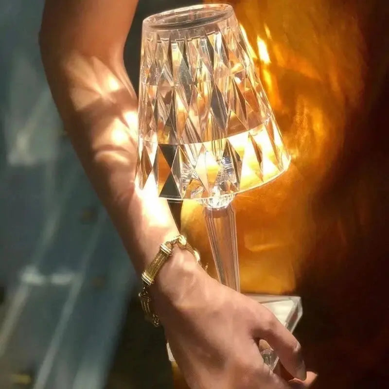 KRYSTAL MAGIC 2.0 | Lampada led ad accensione touch superstock24