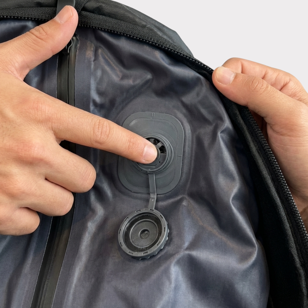 GRAVITYBAG® Auto-Vacuum Backpack 60L